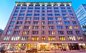 Square Phillips Hotel & Suites Montreal